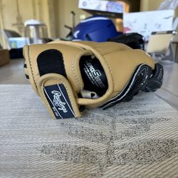 Rawlings WPM115NC Baseball Glove Playmaker Series 11.5"  Right Hand Throw