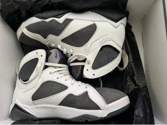 Retro 6 men size 8