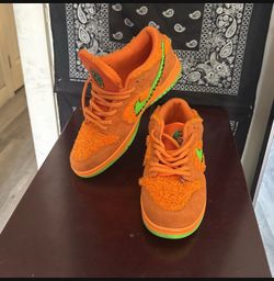 Dead Heads Nike