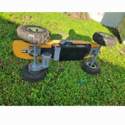 electric scooter with remote control. extra 🛞 wheels and accessories 