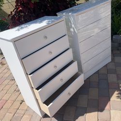 White Chest 5 Drawer Dresser All New!
