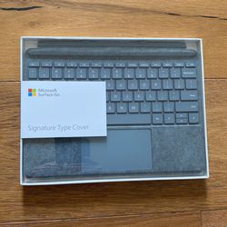 Microsoft Surface GO, Signature Type Cover/Keyboard
