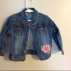 TODDLERS JEAN JACKET....... CHECK OUT MY PAGE FOR MORE ITEMS