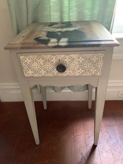 Vintage Wood Side Table, Cat Antique End Table
