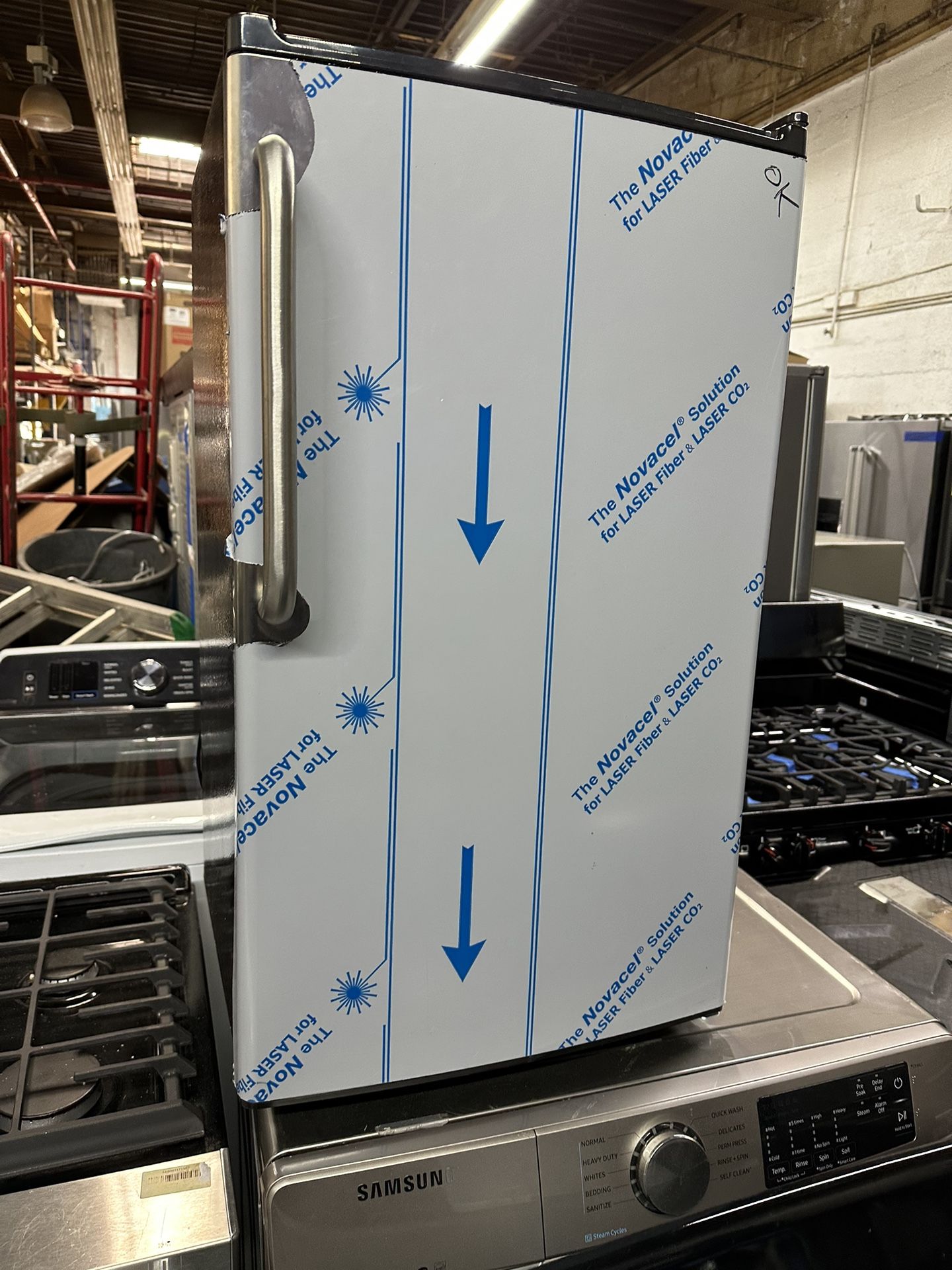 mini refrigerator with freezer stainless 22 inchess