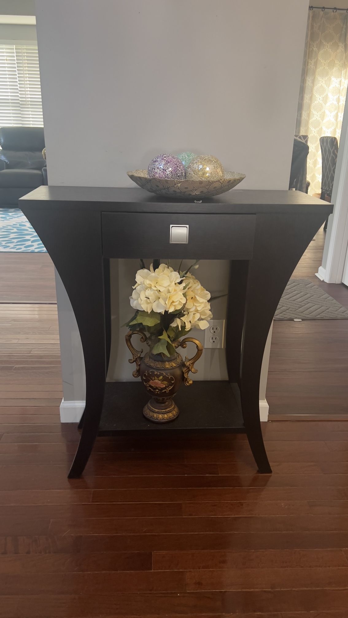 Entry Table With Drawer