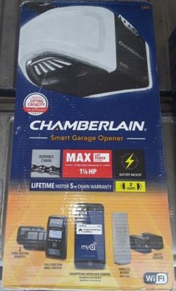 Brand new Chamberlin Garuge Door Opener 1 1/4 Chain Drive