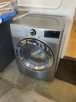 LG ThinQ Gas Dryer