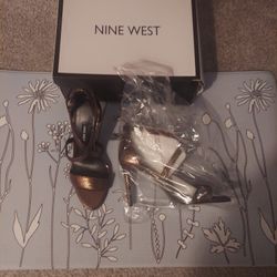 Nine West 8W Bronze (NEW)