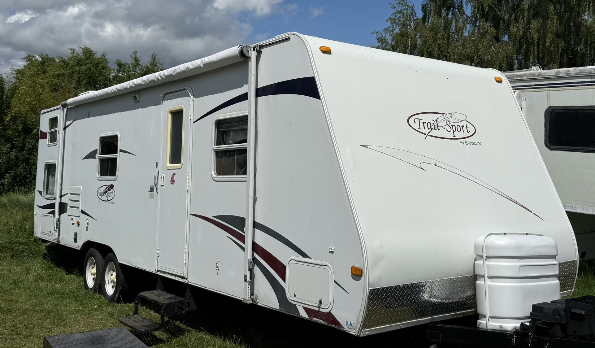 2009 27 Ft Trail Sport Travel Trailer With Slide Out