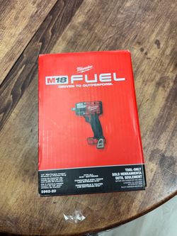 Milwaukee M18 FUEL 1/2" Impact Wrench Tool-Only