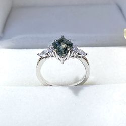 NEW! 1.5CTW Genuine Moss Agate Gemstone Graduation / Anniversary Ring, Please See Details 🌸