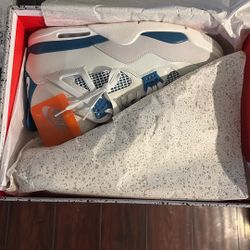 Air Jordan 4 Retro