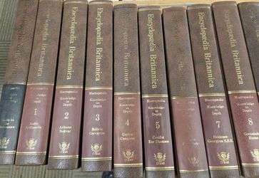 Encyclopedia Britannica Macropaedia Volume Set