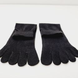 Black Wooden Clogs Cotton Five Toe Socks Separate Toes, Dry Five Fingers Prevent Athlete's Foot Movement, Protect Split-Toe Socks