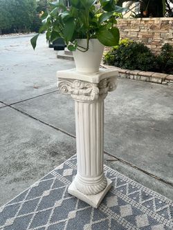 Garden Pillar