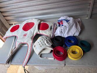 Martial art accessories lot