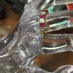 Golf W/ Deep Pink And Clear Stone Ring