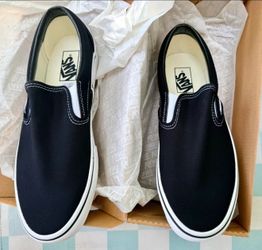 Brand New Slip On Vans - Size 9.5 (men) and 11 (women) Black