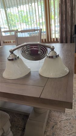 2 light vanity lamp