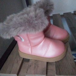 Girls Size 5 Pink Boots Still With Tags 