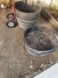 Large Wooden Half Barrel Planter Tub, Round Brown, Metal Bands, Outdoor