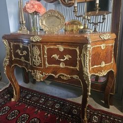 Stunning Vintage Louis XV style Marble top Commode/ Buffet Table 