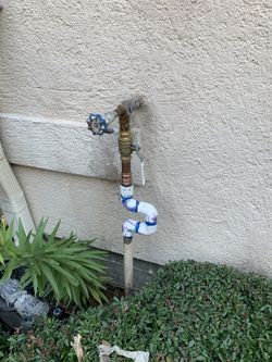 entrada De Agua Para La Casa antes Y después 