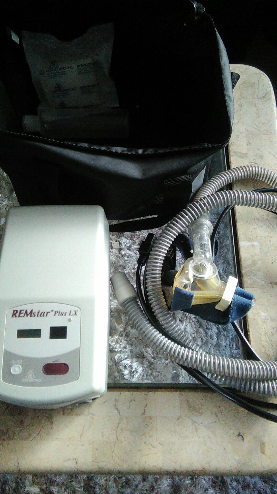 CPAP Remstar plus LX breathing machine