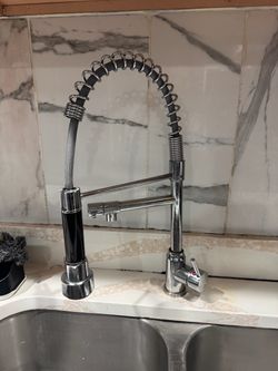 Kitchen faucet silver
