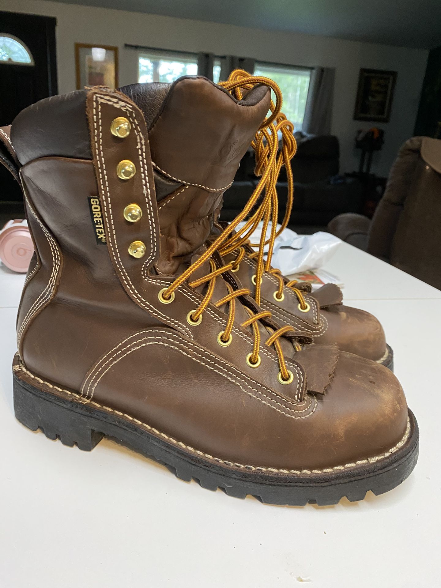 Women’s Danner Boots. Size 9 1/2.