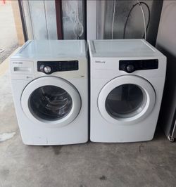 White Samsung Washer And Electric Dryer Matching Set