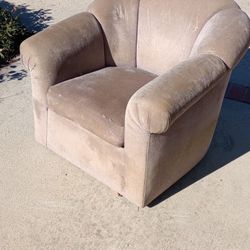  Comfy Swivel Chair - 1960's Style For Re-upholster