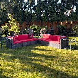 Outdoor sectional