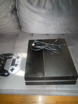 PS4 Comes With 2 Controllers SBO