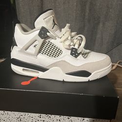 Jordan 4 Retro Military Black