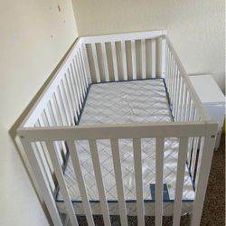 White Baby Crib with Mattress