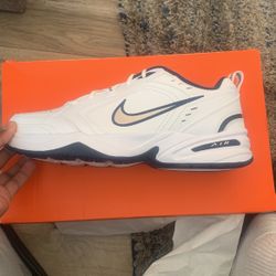 Nike Air Monarch IV Size 14