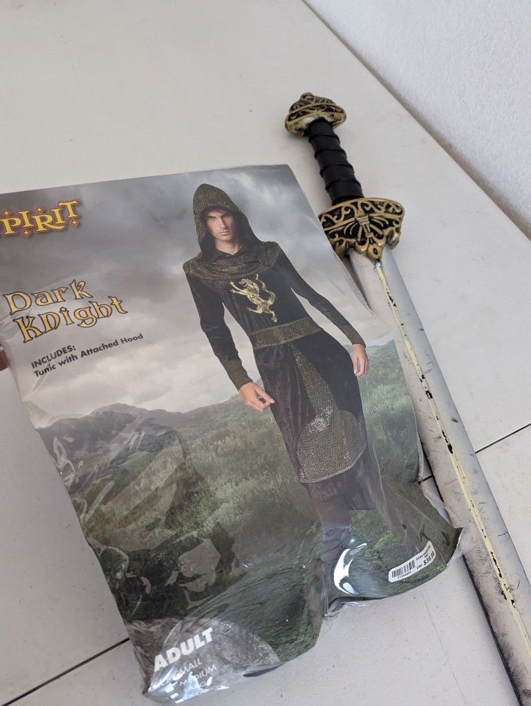 Halloween Costume/Knight/Adult Size Small