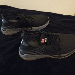 Size 9 Men's Ecko Unlimited Sneakers 