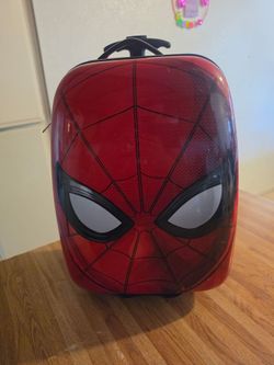 Spider-Man Suitcase . (LAKE ELSINORE CA)