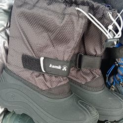 Size 2 Kamik Snow Boots For Kids