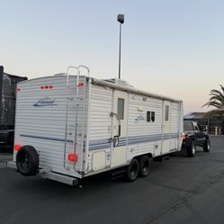 2003 Skyline Nomad 225 LT Travel Trailer 25ft 