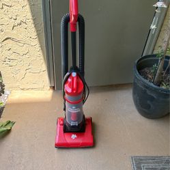 Dirt Devil power express upright, vacuum cleaner.