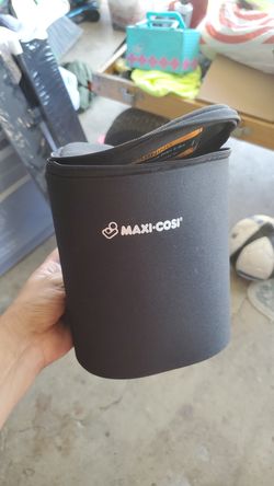 Maxi cosi bottle holder