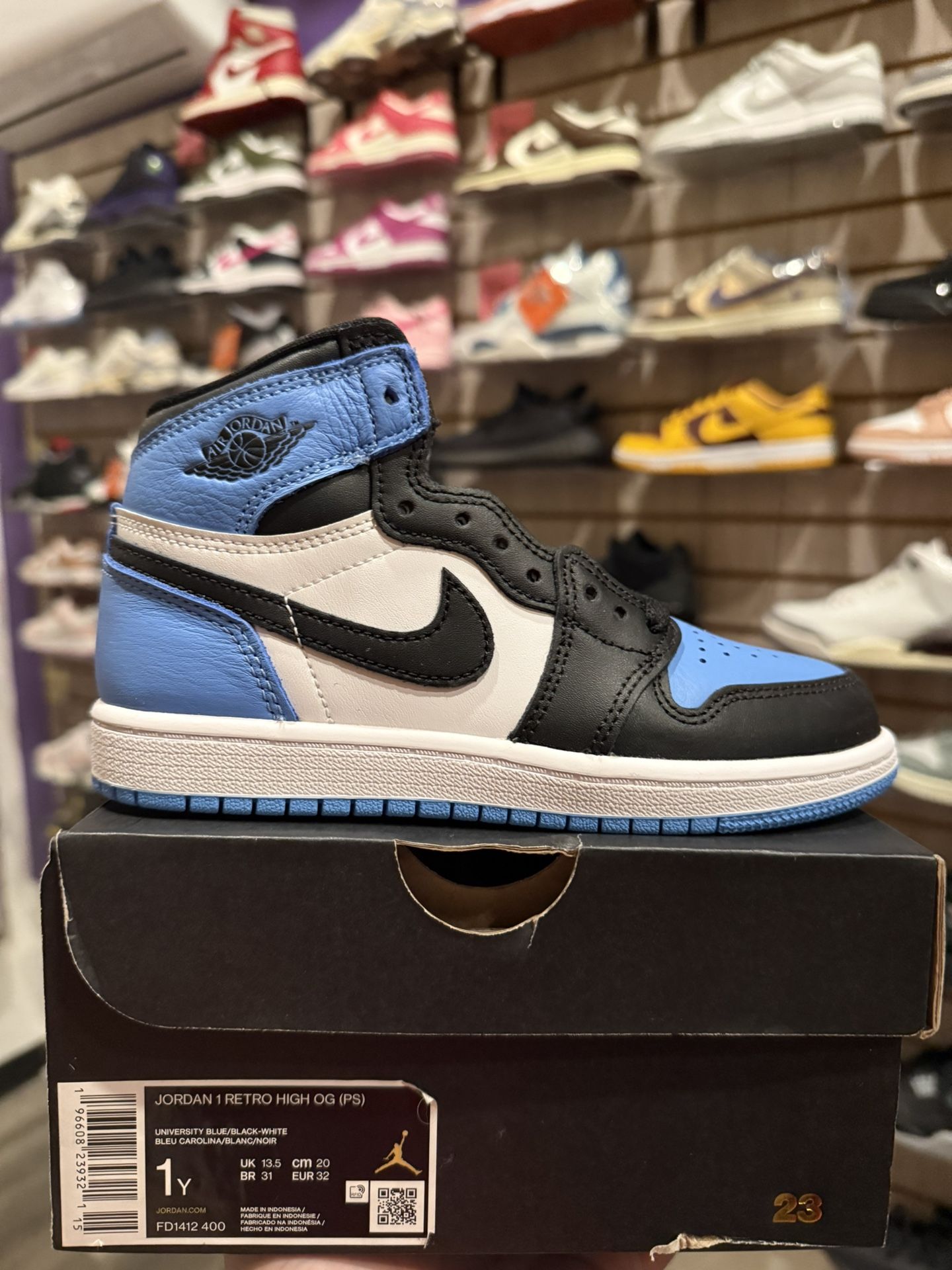 Jordan 1 UNC 1Y