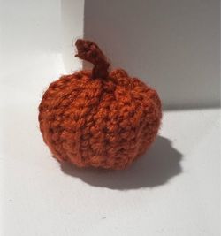 Handmade crochet pumpkin (keychain optional)