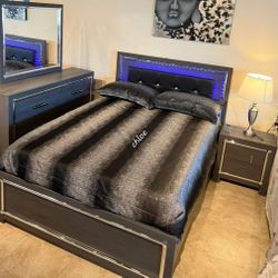 ● Lodanna Gray Led Panel Bedroom Set Queen King Full Twin Size Bed 