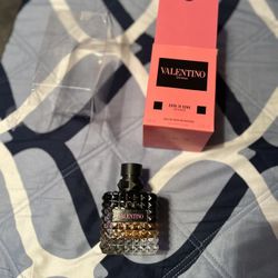 Valentino Women Perfume 