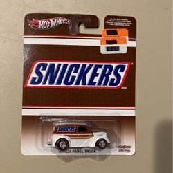 Hot Wheels Collectors Snickers Vehicle 